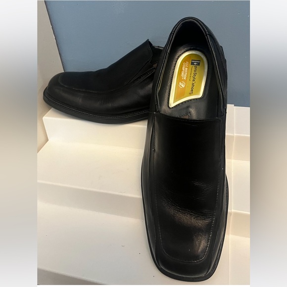 Dockers Black Loafers for Men in Pristine Condition!! - Picture 3 of 7